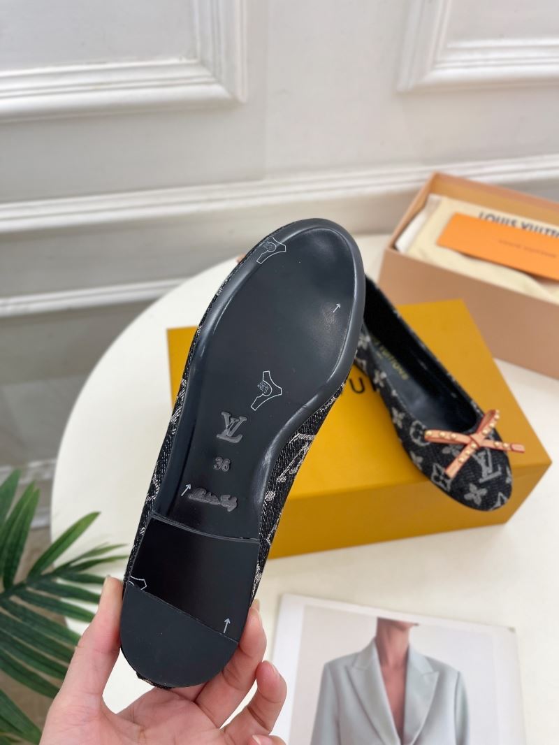 Louis Vuitton Flat Shoes